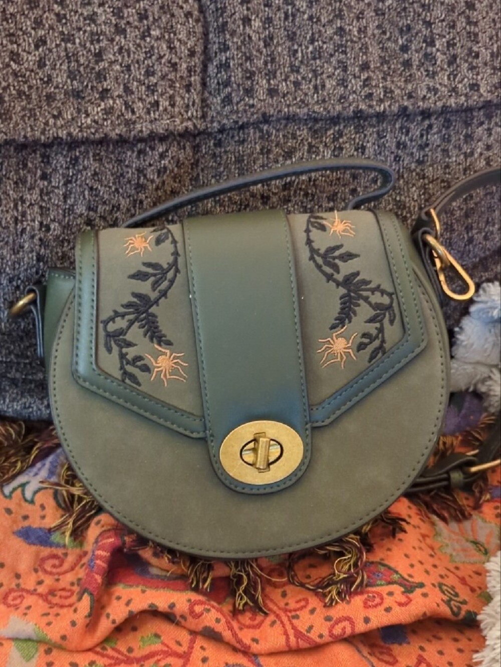 Disturbia Olive Green Floral Embroidered Crossbody Bag with Gold Hardware - Picture 3 of 4